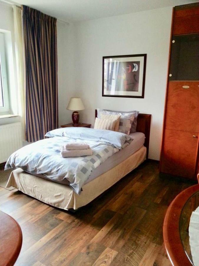 Ingrids Ferienwohnung mit Balkon in Thiede nähe See Salzgitter Exterior foto