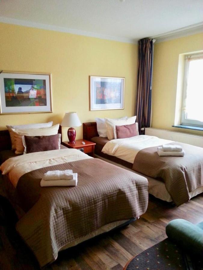 Ingrids Ferienwohnung mit Balkon in Thiede nähe See Salzgitter Exterior foto