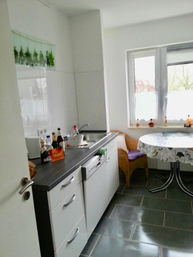 Ingrids Ferienwohnung mit Balkon in Thiede nähe See Salzgitter Exterior foto